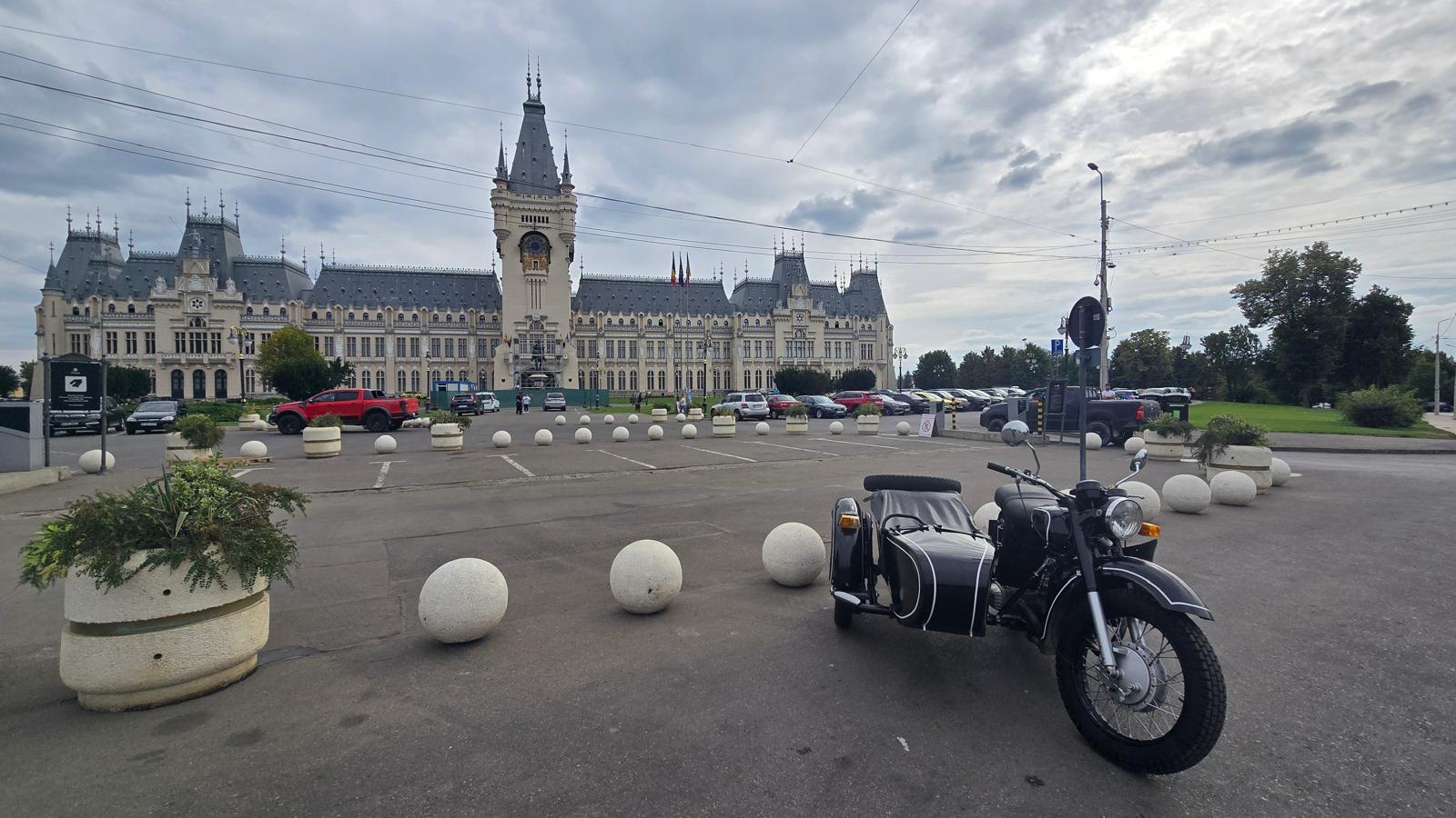 Palatul — perspectivă